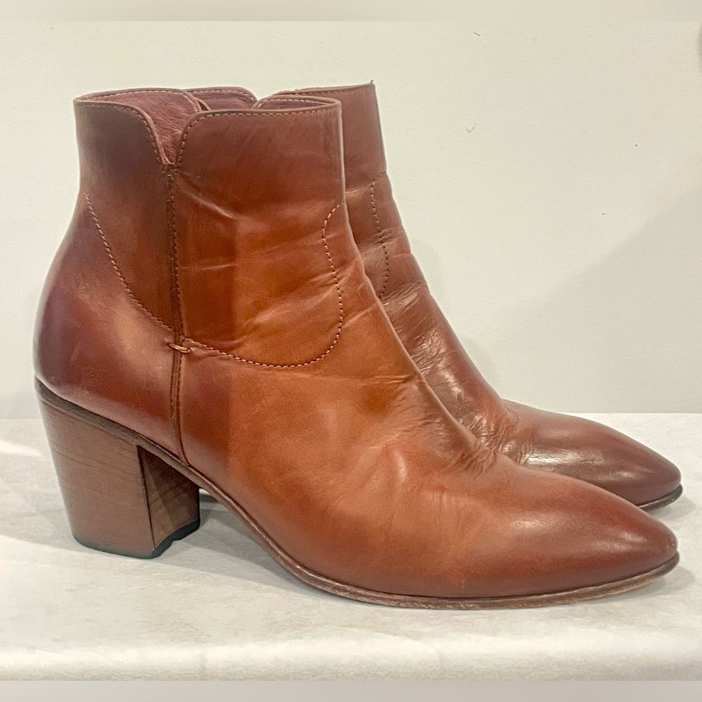 Diva Shoes Firenze Italian Cognac Leather Ankle Boots, zip, 40, EUC - Picture 4 of 16